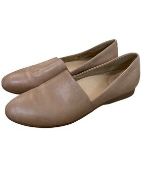 Dansko Larisa Slip-On Flat Taupe / Tan Leather Comfort Shoe 40 / 9.5-10